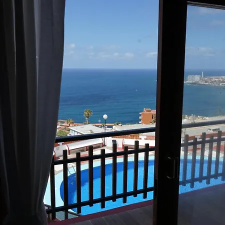 Atlantic Surfers Paradise - Surf, Senderismo Y Piscina *