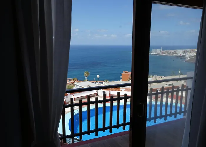 Atlantic Surfers Paradise - Surf, Senderismo Y Piscina *